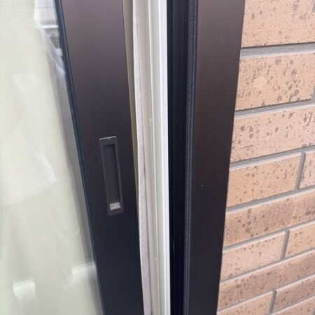 大阪市平野区 賃貸住宅の鍵開け 作業中写真