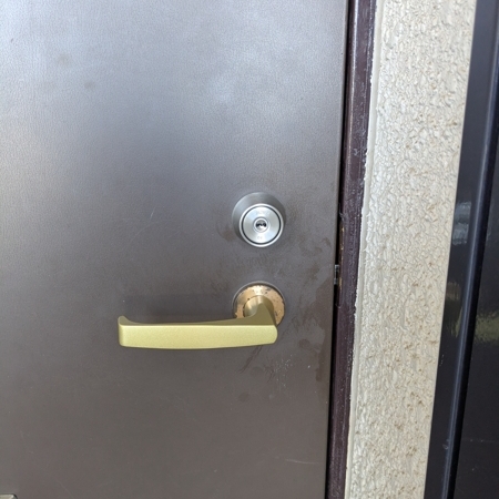 埼玉県川越市 賃貸住宅の玄関鍵交換 作業後写真