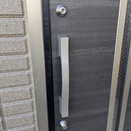 埼玉県鴻巣市 戸建て住宅の玄関鍵交換 作業後写真