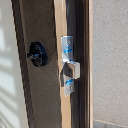 栃木県佐野市 玄関の錠ケース交換 作業後写真