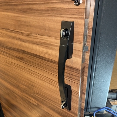 茨城県つくば市 集合住宅玄関の鍵開け 作業後写真