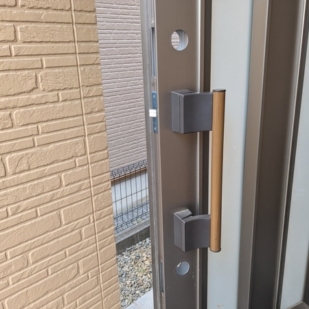 栃木県小山市 玄関ドアの鍵交換(三協アルミWD53) 作業前写真