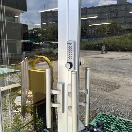 埼玉県新座市 オフィスの鍵をテンキー錠へ交換 作業後写真