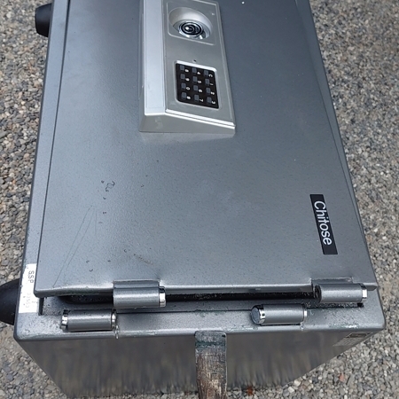 栃木県大田原市 テンキー式金庫の鍵開け 作業後写真
